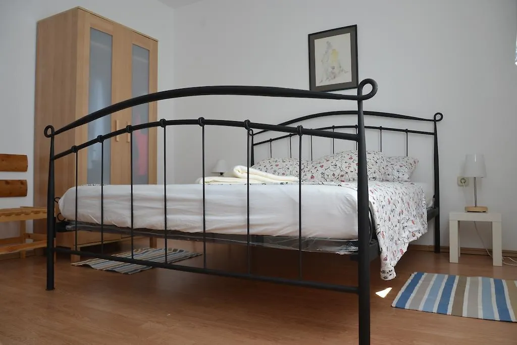 Apartments Roza Medulin